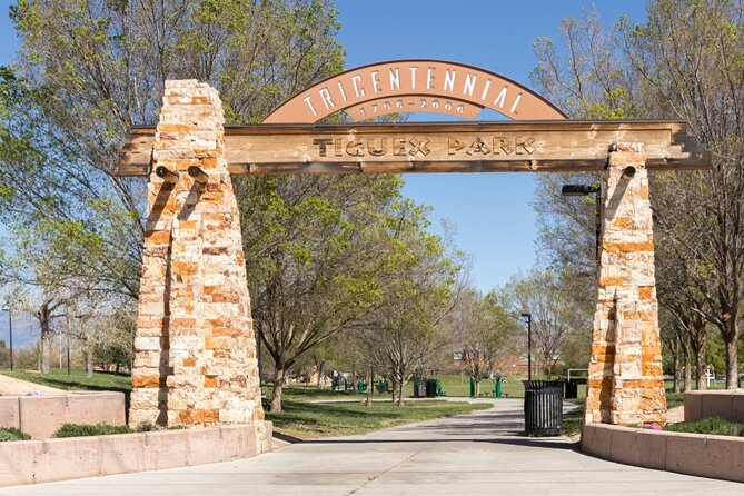 Couple’s Private Enchanting Walk in the Heart of Albuquerque - The private format matters more than the group discount