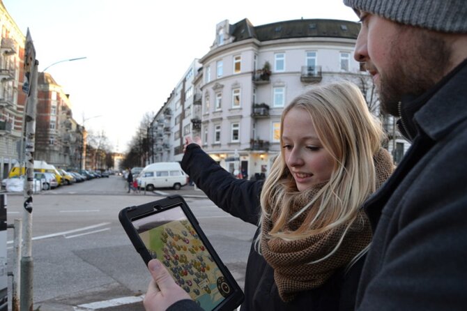 Couple time treasure hunt Hamburg Edition - Elbphilharmonie brings Hamburg’s modern face