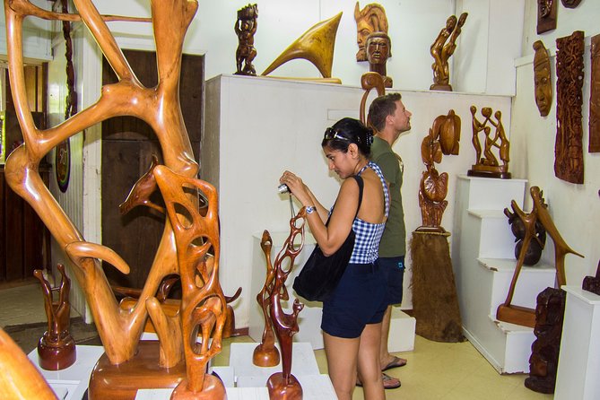 Couples Private St. Lucia Highlights Tour - Botanical Gardens and island plants