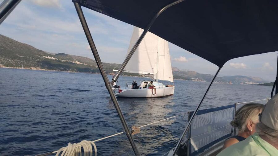 Dubrovnik : Romantic Group Sunset Tour to Old Town&Elafity - Key points before you book