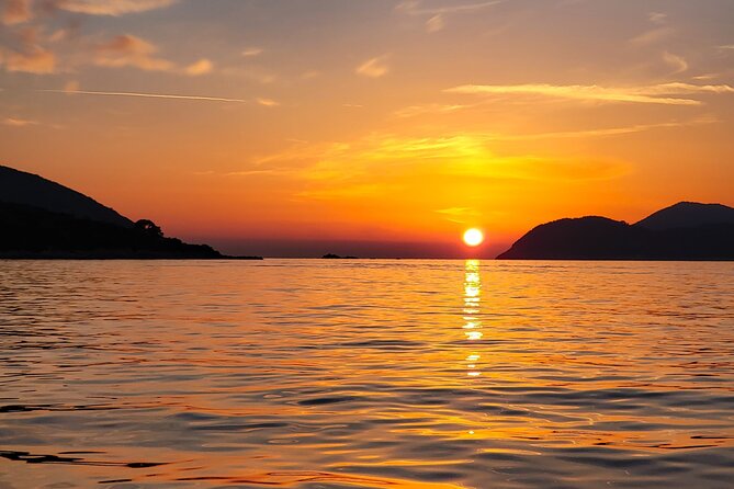 Dubrovnik Romantic Sunset Boat Tour - Why this two-hour cruise works so well at sunset