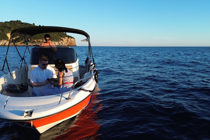 Dubrovnik Romantic Sunset Boat Tour - Who should book this experience?