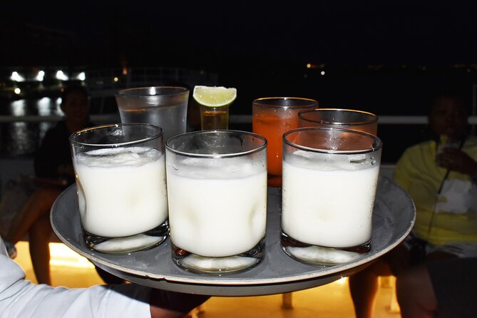 Enjoy The Spanish Galeon with a Romantic Night Dinner in Cancun - What the Spanish galleon evening is really like