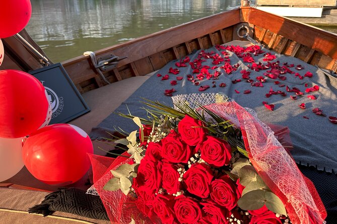 Exclusive private boat trip for couples in Heidelberg - Is $407.25 Good Value for Two?