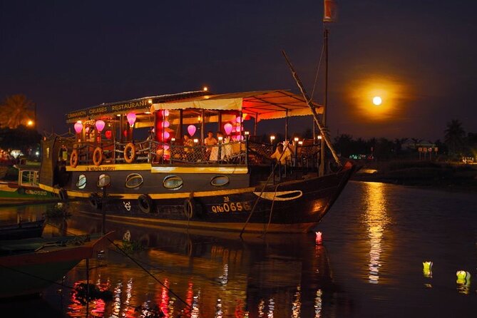 Experience Romantic Sunset Dinner Cruise in Hoi An - What the 5:00 pm departure feels like