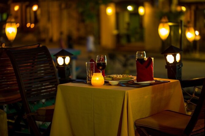 Experience Romantic Sunset Dinner Cruise in Hoi An - What the group size means
