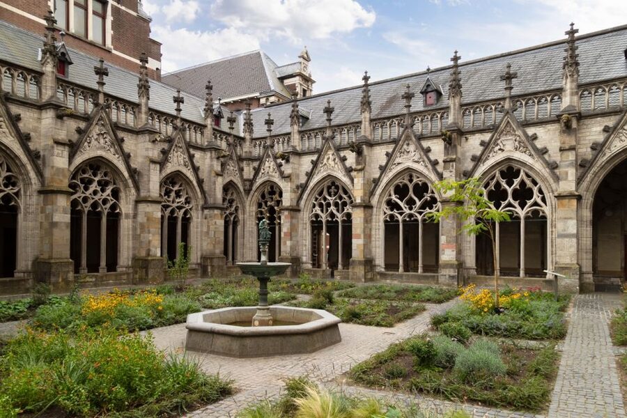 Explore Gems of Utrecht Walking Tour for Couples - What $363 means for value