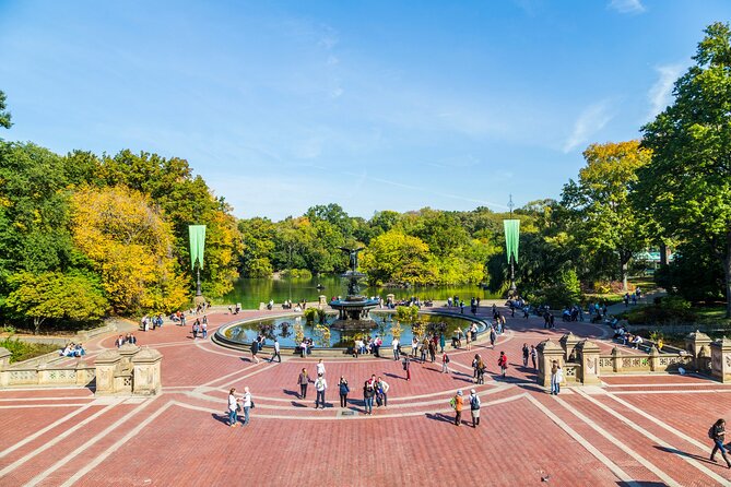 Falling in Love in NYC: Self-Guided Romantic Story Walk - Starting at the Met on Fifth Avenue