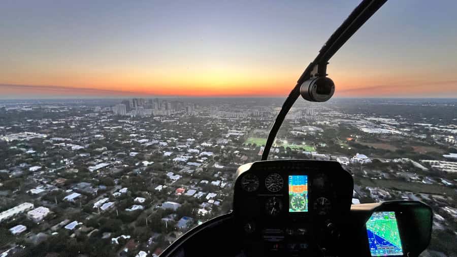 Fort Lauderdale : Romantic Champagne Helicopter Flight Tour - What the $415 price means for a couple