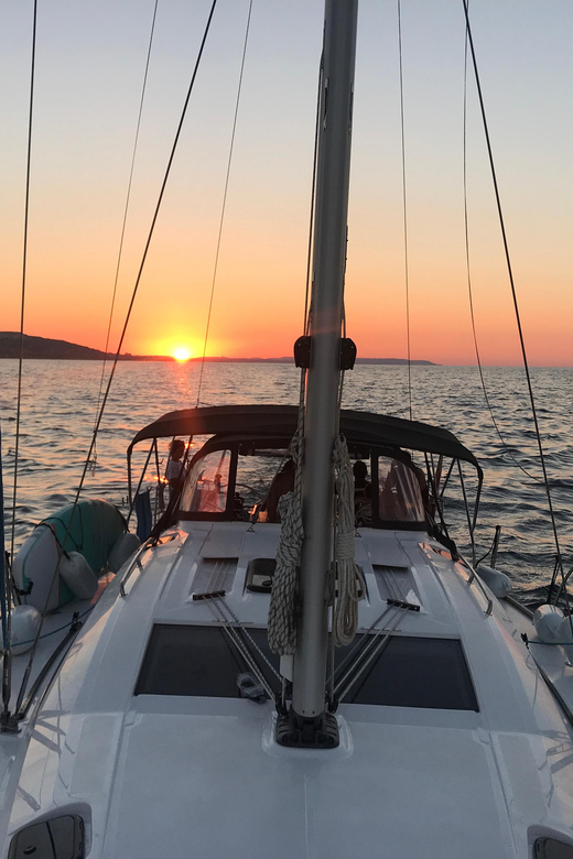 From Valletta: Romantic Sunset Cruise on a Sailing Yacht - FAQ