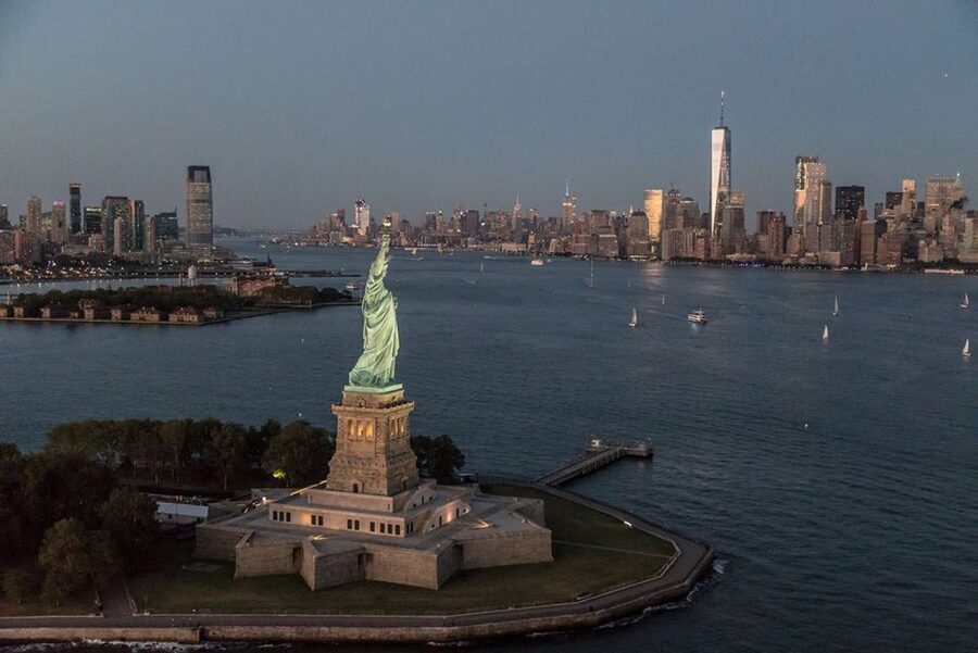 From Westchester: NYC Private Helicopter Tour for Couples - Should you book the Westchester helicopter tour?