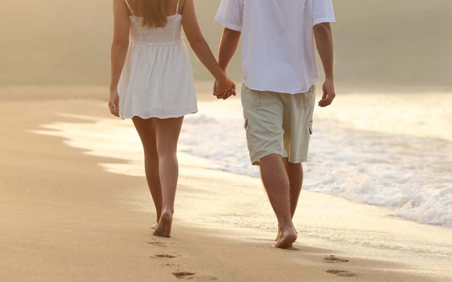 Grand Bay: Honeymoon/Lovers Sunset Tour with Romantic Dinner - Sailing toward the northern islands