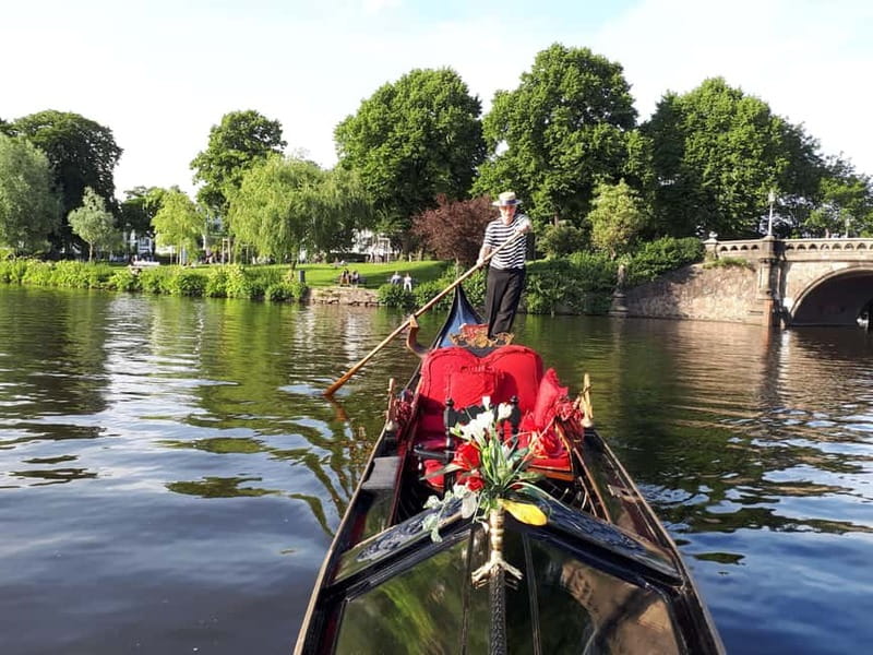 Hamburg Alster Lake romantic Tour in a Real Venetian Gondola - Who will enjoy this most?