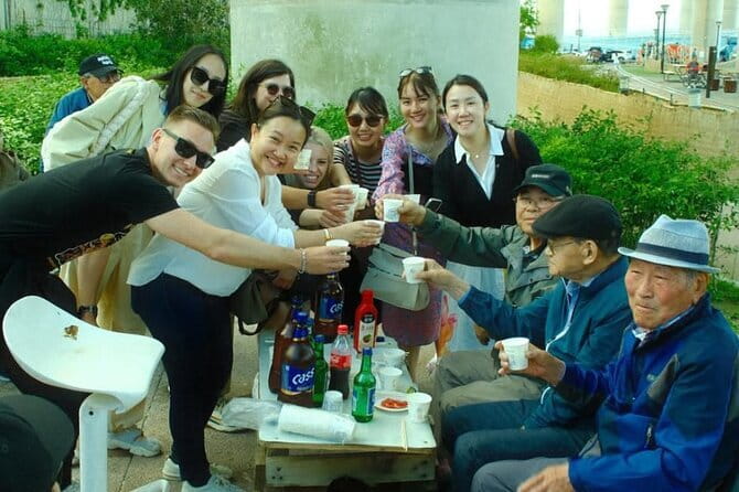 Happy^^ Busan tour for Private Group(Family,couple,friends,alone) - Museums, memorials, shopping, and Korean spa time