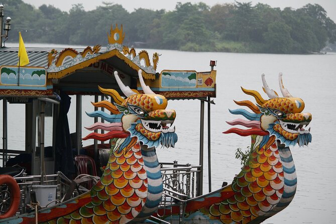 Hue By Night A Romantic Dragon Boat Cruise - Dinner on board, with realistic expectations