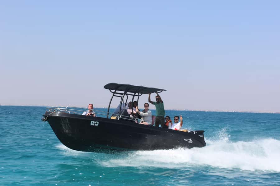 Hurghada: A Romantic Dinner On Islands Proposal Tour - Adding professional photos to the occasion