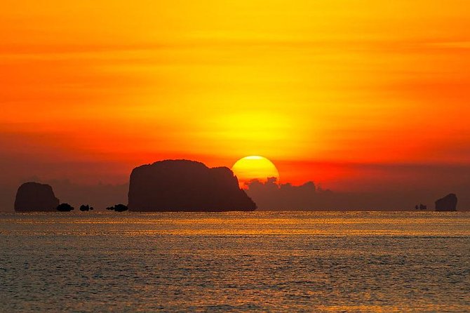 James Bond Island and Phang Nga Bay Sunset Romantic Trip By Phuket Seahorse Tour - Panak Island: caves, stalactites, and a lagoon