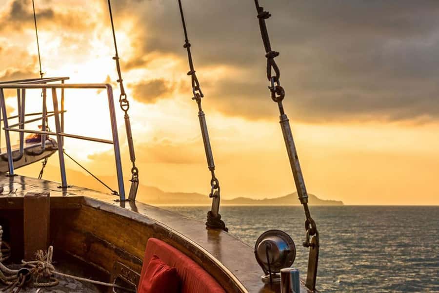 Koh Samui: Red Baron Romantic Sunset Dinner Cruise - Key points to know before booking