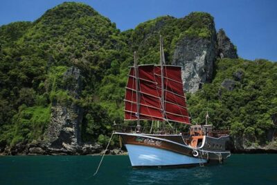 Krabi Romantic Sunset Cruise with BBQ Seafood Dinner by Krabi Sea Cruise