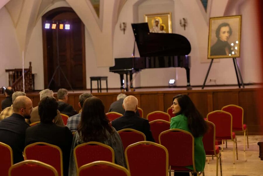 Kraków: Romantic Candlelight Chopin Piano Concert - Who should book this experience?