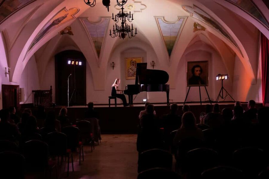Kraków: Romantic Candlelight Chopin Piano Concert - Practical rules that affect your evening