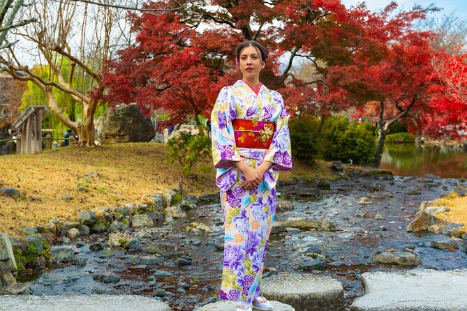 Kyoto Private Kimono Photoshoot for Couple and Solo - Yasaka Koshindo and Yasaka Shrine