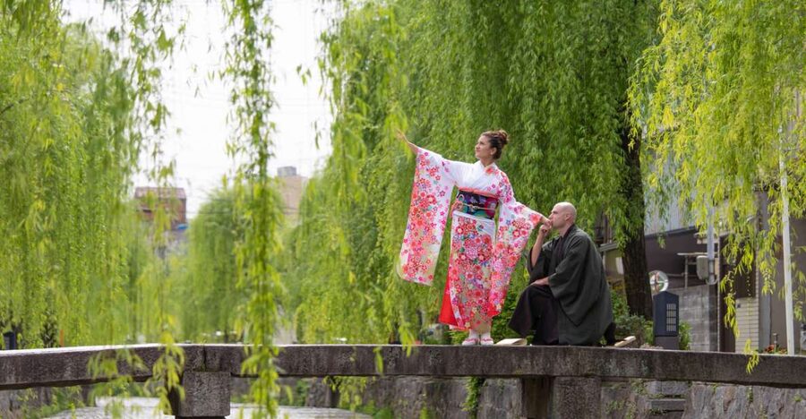 Kyoto: Private romantic photoshoot for couples - Why a Kyoto Photoshoot Makes Sense