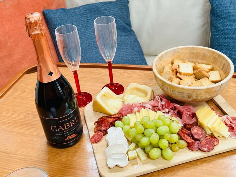 Lisbon: Romantic Cruise with Wine & Portuguese Tapas - Why Lisbon looks better from the Tagus
