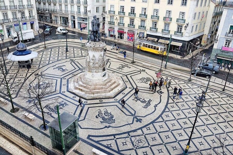 Lisbon: Vintage vehicle replica Romantic Private Tour - Key points to know before booking