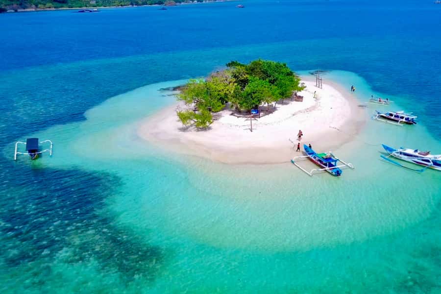 Lombok: Romantic Island Escape—Gili Nanggu, Sudak & Kedis - Gili Sudak is the practical midday pause