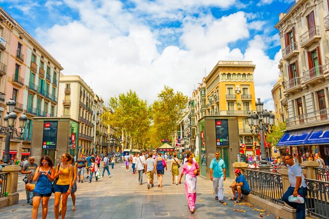 Love in the Gothic Quarter Barcelona: Self-Guided Romantic Walk - English, group size, and who will enjoy it