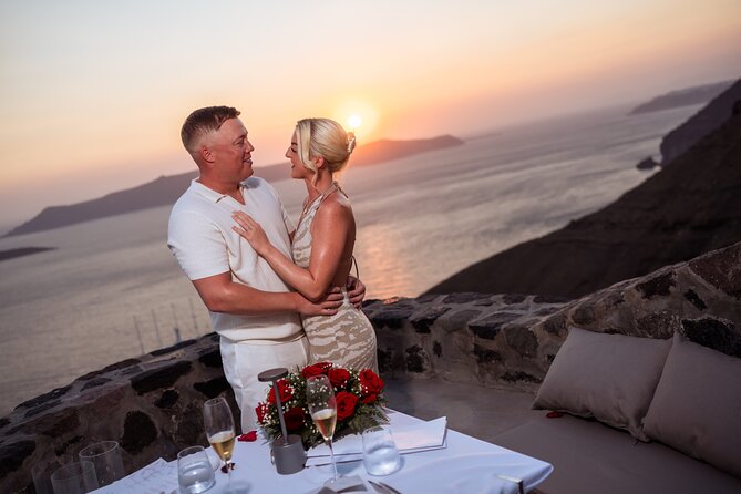 Magical Proposal Photoshoot In Santorini - The photo package and delivery