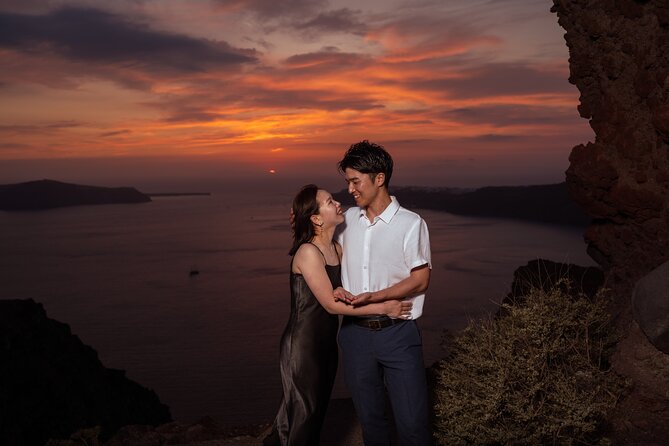 Magical Proposal Photoshoot In Santorini - How Chris helps keep the moment calm