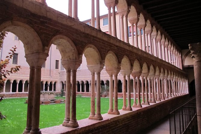 Make your Romantic Proposal in the City of Love - Following the Adige at Lungadige San Giorgio