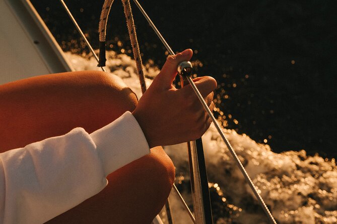 Marriage Proposal Boat Trip in Barcelona - Music that helps you control the mood