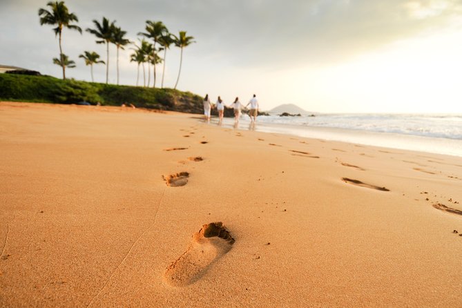 Maui Family and Couple Beach Photo Session - The photographers bring different strengths