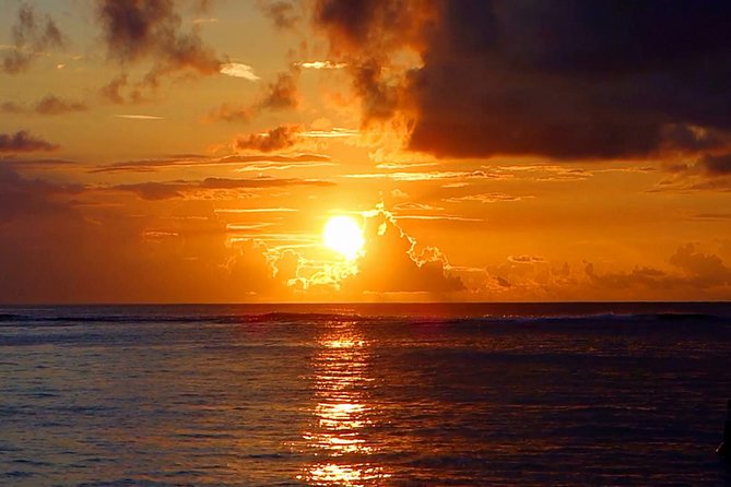 Mauritius Private Night Tour: Romantic dinner, Entertainments & Night lounge - Mauritian dinner and the island’s mixed food culture