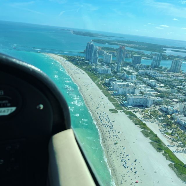 Miami: Romantic 1-Hour Private Flight Tour with Champagne - What this Miami flight actually feels like