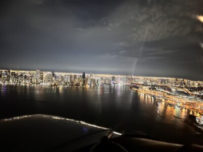 Romantic 1-Hour Private Flight Tour with Champagne