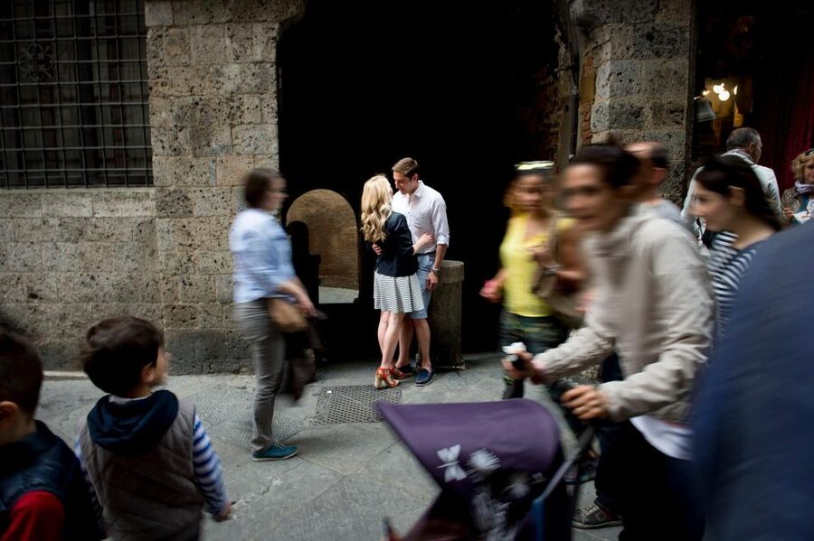 Montalcino personal photo service for couples and families - What you receive after the session