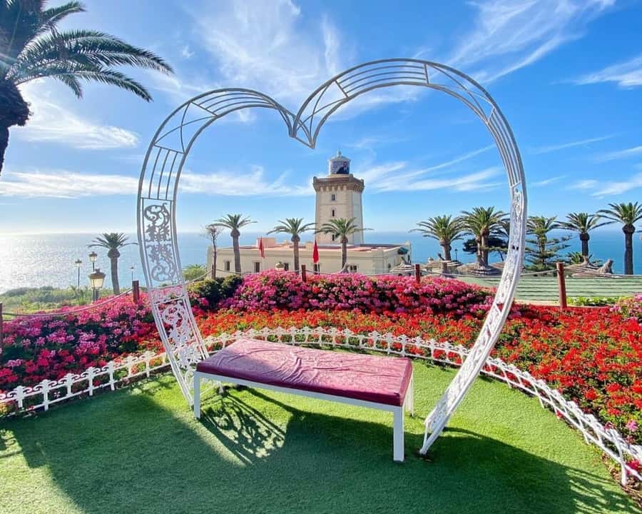 Moroccan Luxury Wedding Ritual: Full romantic experience - Henna, tea, and the meaning of the ceremony