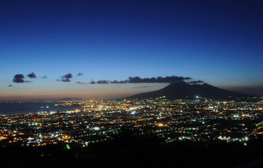 Naples: romantic dinner on the rooftop terrace - What the 1.5-hour dinner includes