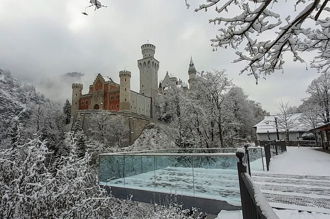 Neuschwanstein Exclusive Romantic Winter Tour INCL. TICKETS - A private start from Munich