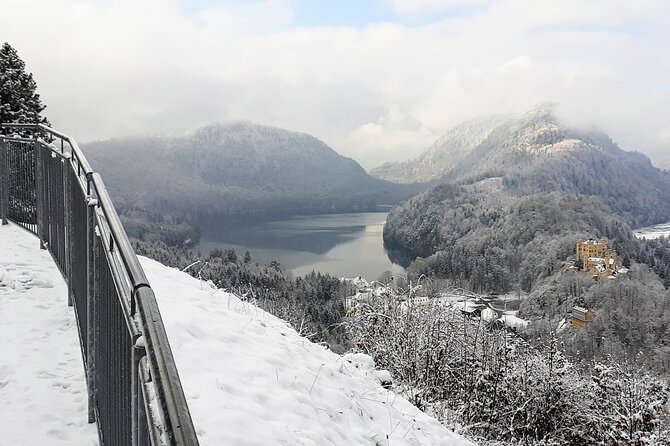 Neuschwanstein Exclusive Romantic Winter Tour INCL. TICKETS - Marienbrücke and the best castle view