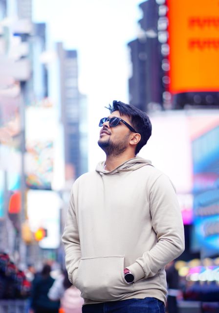 New York City: Solo or Couples Photoshoot in Times Square! - Who Will Get the Most From This Session?