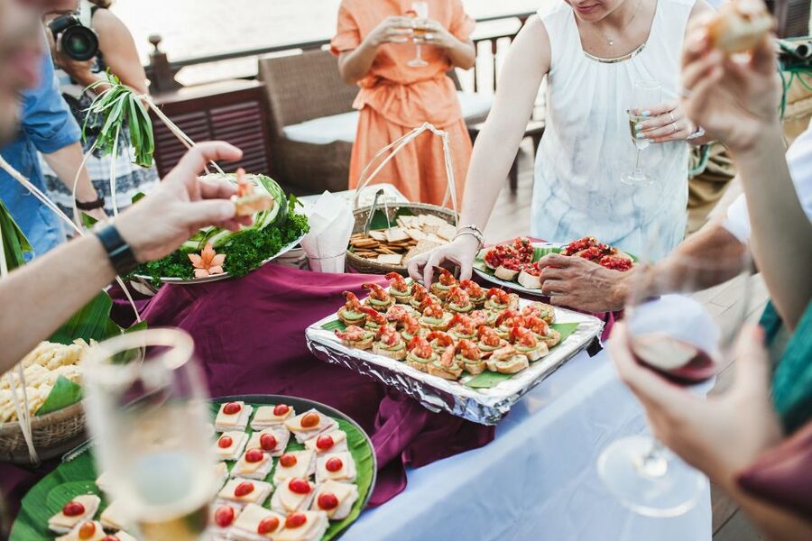 Nha Trang: Romantic Sunset Cocktails and Dinner Cruise - Should you book it?