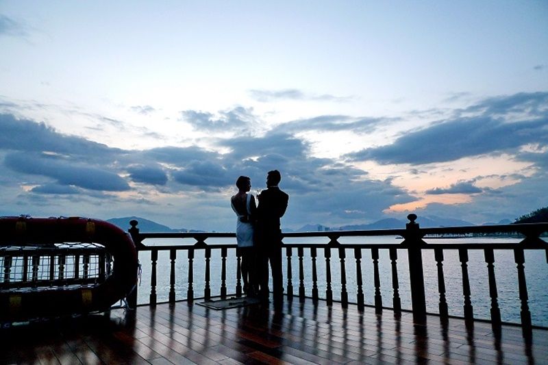Nha Trang: Romantic Sunset Cocktails and Dinner Cruise - Who should book this Nha Trang cruise?