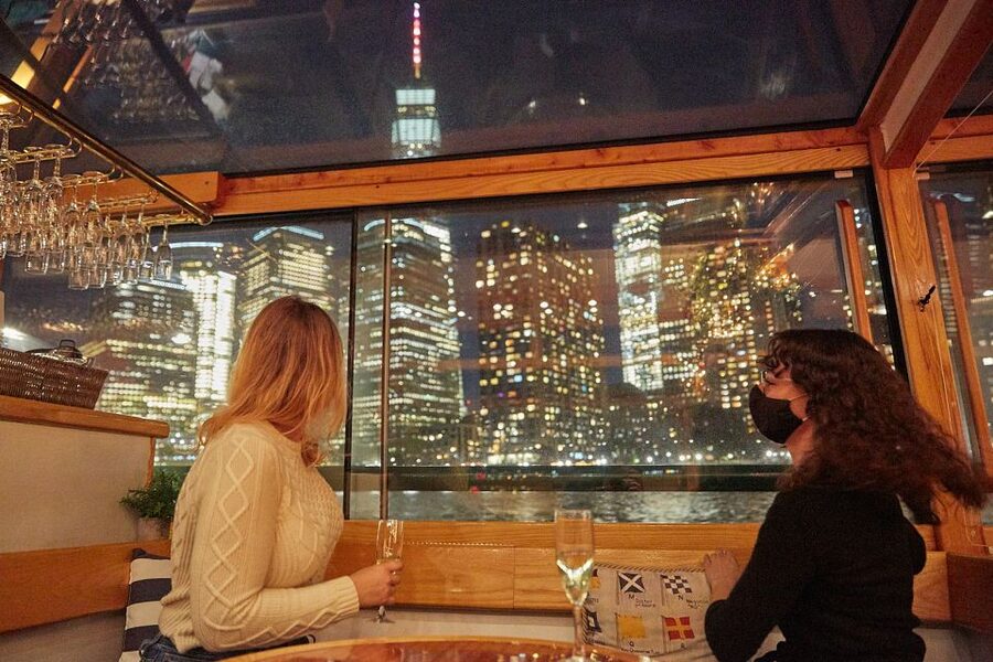 NYC: Romantic Valentine's Day Champagne Cruise - Is $134 Per Person Good Value?