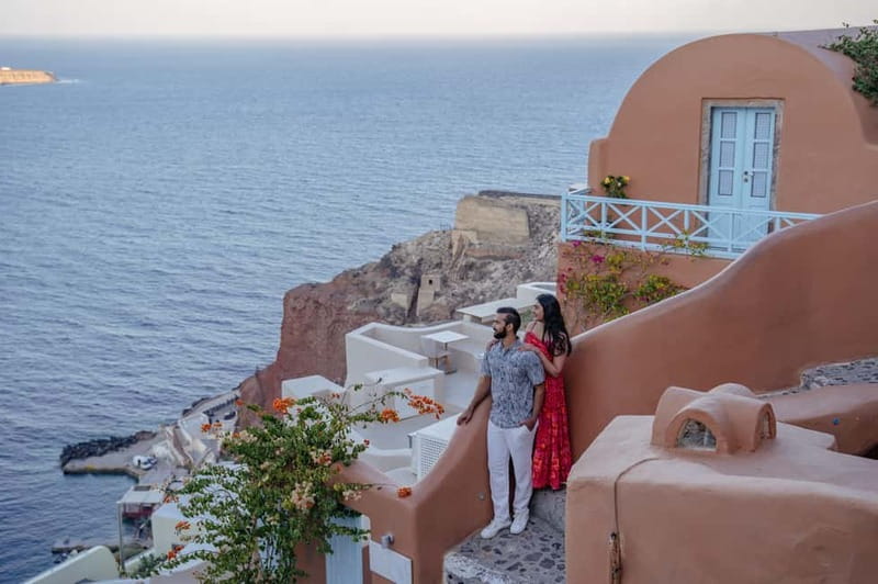 Oia: Couple Photoshoot Seprate Entrance to Blue Dome - Key points to know before booking
