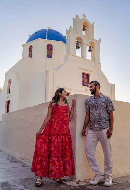Oia: Couple Photoshoot Seprate Entrance to Blue Dome - A private way to photograph Santorini